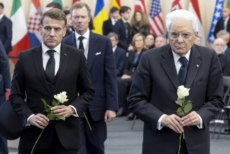 Crans-Montana, omaggio alle vittime. Matterella a Martigny