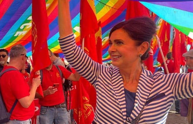 Per la Boldrini non servono i muscoli, chiunque deve manifestare