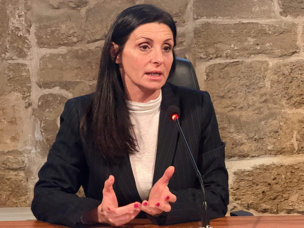 Gava guida la delegazione italiana alla Conferenza AIE di Parigi