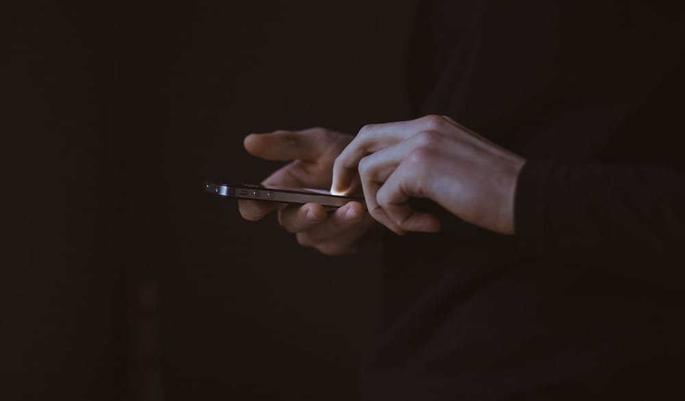 Verifica età sui siti porno, Codacons: "Tutela parziale"