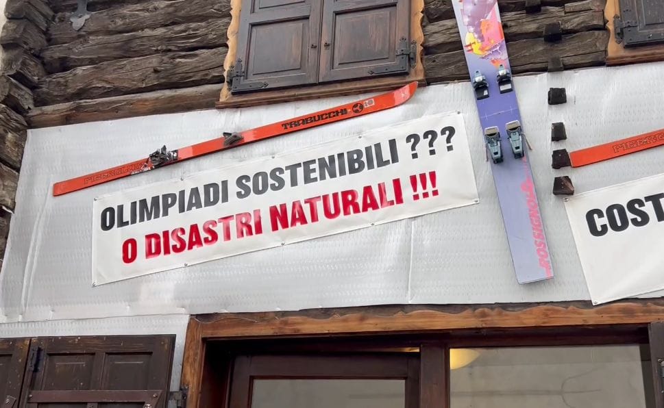 Milano-Cortina 2026, Livigno divisa: “Oltre mille lavorano in Svizzera. Che eredità lasceranno i Giochi?”