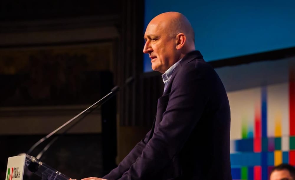 Carburanti, Leodori (PD): "Governo riduce prezzo della benzina ma taglia risorse a sanità e trasporti"