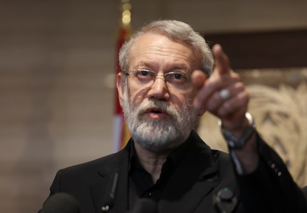 Iran, Larijani chiude agli USA: “Nessun negoziato con Washington”