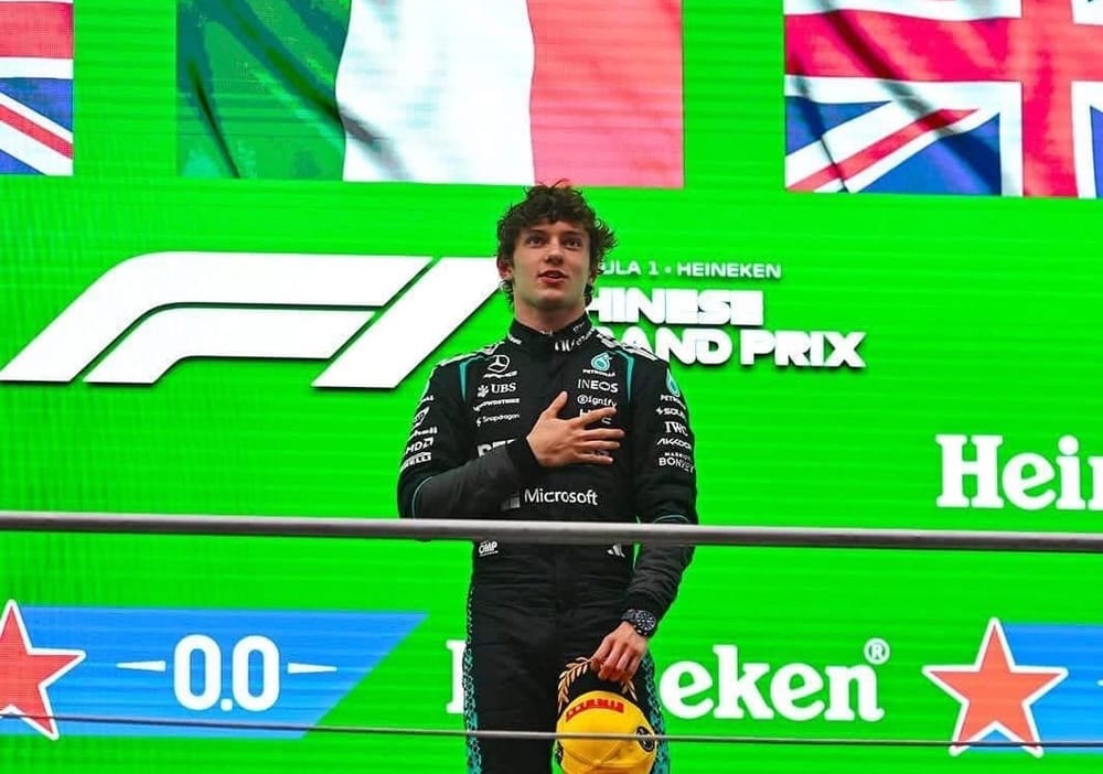 BOX BOX, Antonelli spezza il digiuno: vittoria storica in Cina