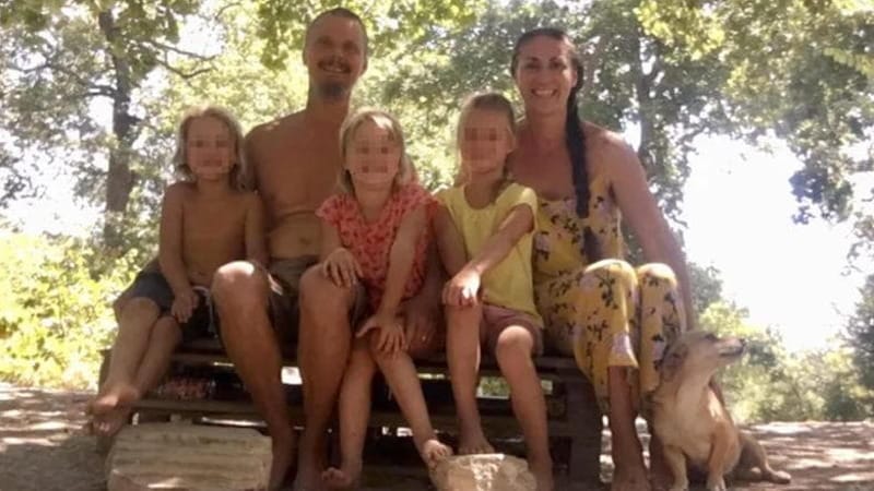 Famiglia nel bosco, i giudici respingono il ricorso: figli restano in casa famiglia