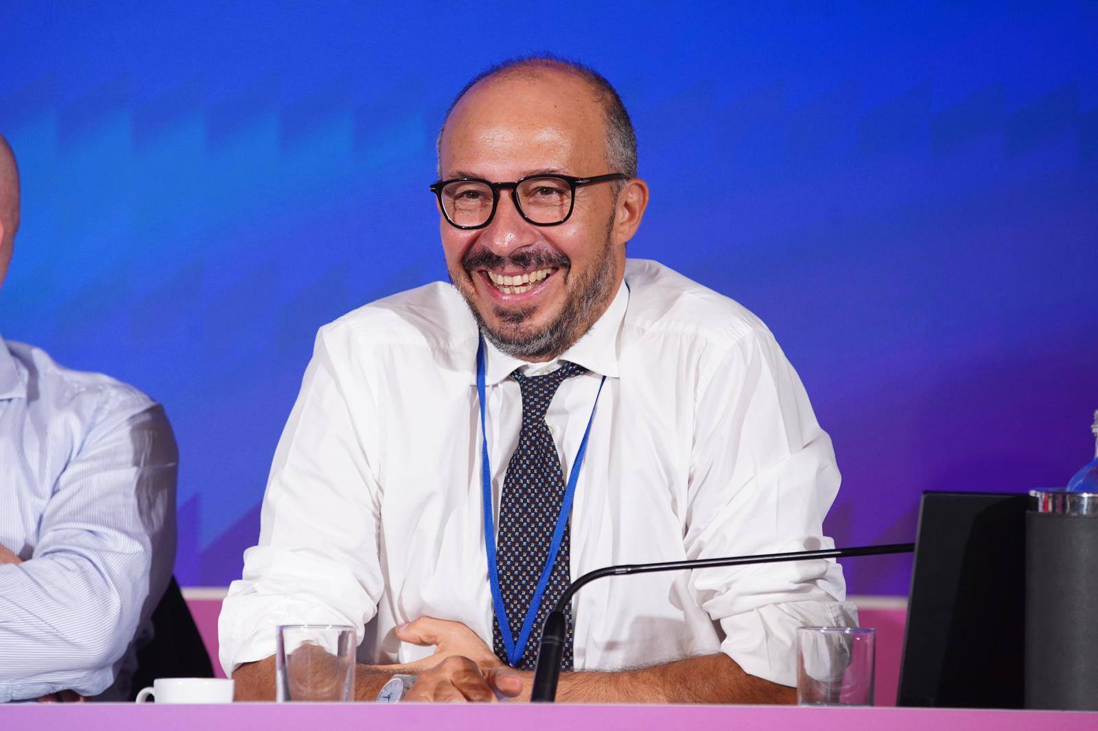 Faraone sostiene che il governo Meloni stia trasformando i centri in Albania in un “buco nero” di soldi pubblici