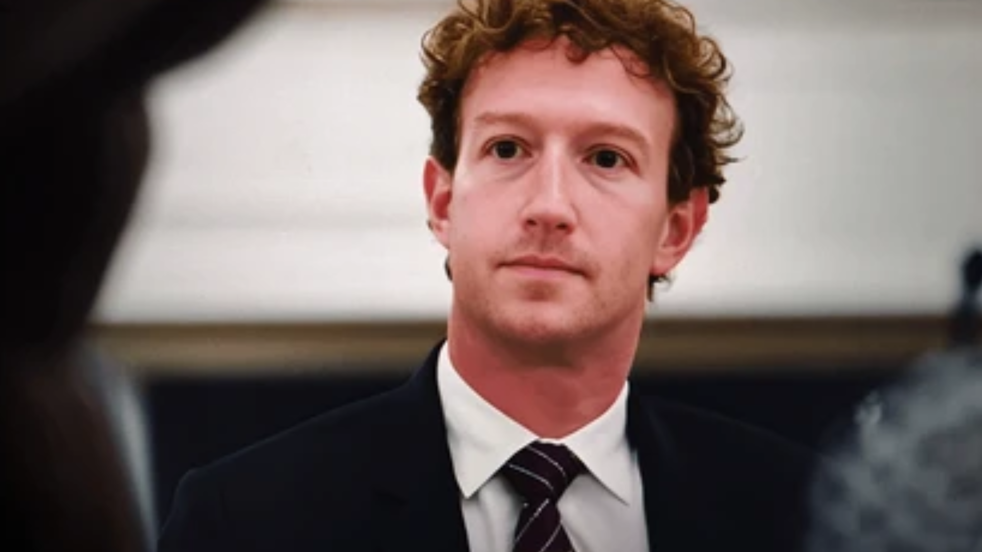 Processo storico: Zuckerberg in aula, i social come droga per i minori