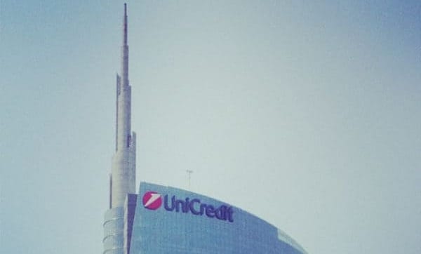 UniCredit sprinta: 10,6 miliardi di utile e target ambiziosi al 2028