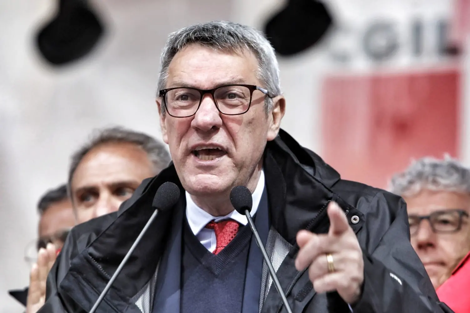 Landini: “Per la logica del governo la donna stuprata si deve giustificare”