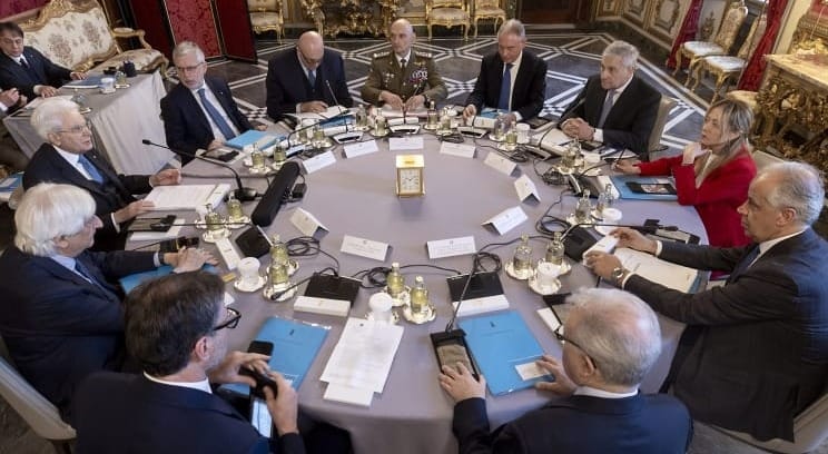 Mattarella: "L'Italia non parteciperà alla guerra contro l'Iran"