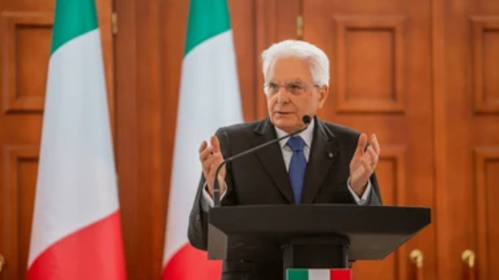 Mattarella lancia l’allarme: "Guerra vicino a noi, c'è chi pensa solo ai suoi interessi"
