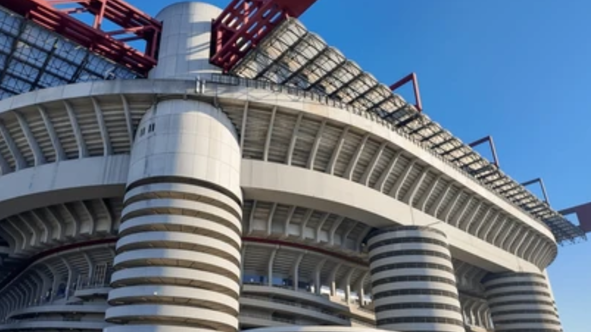 San Siro, indagine della Procura sulla cessione a Inter e Milan: nove indagati tra dirigenti pubblici e consulenti