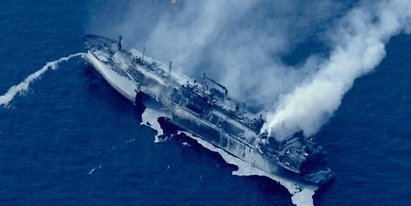 La "flotta ombra" di Putin alla deriva nel nostro mare: rischio disastro ambientale a Lampedusa