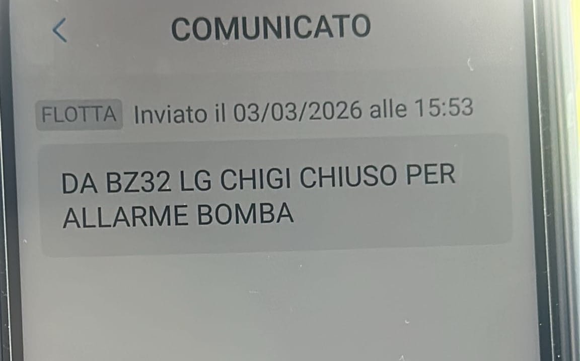 “Largo Chigi chiuso per allarme bomba” Messaggio ai taxi. Revocato dopo 10 minuti