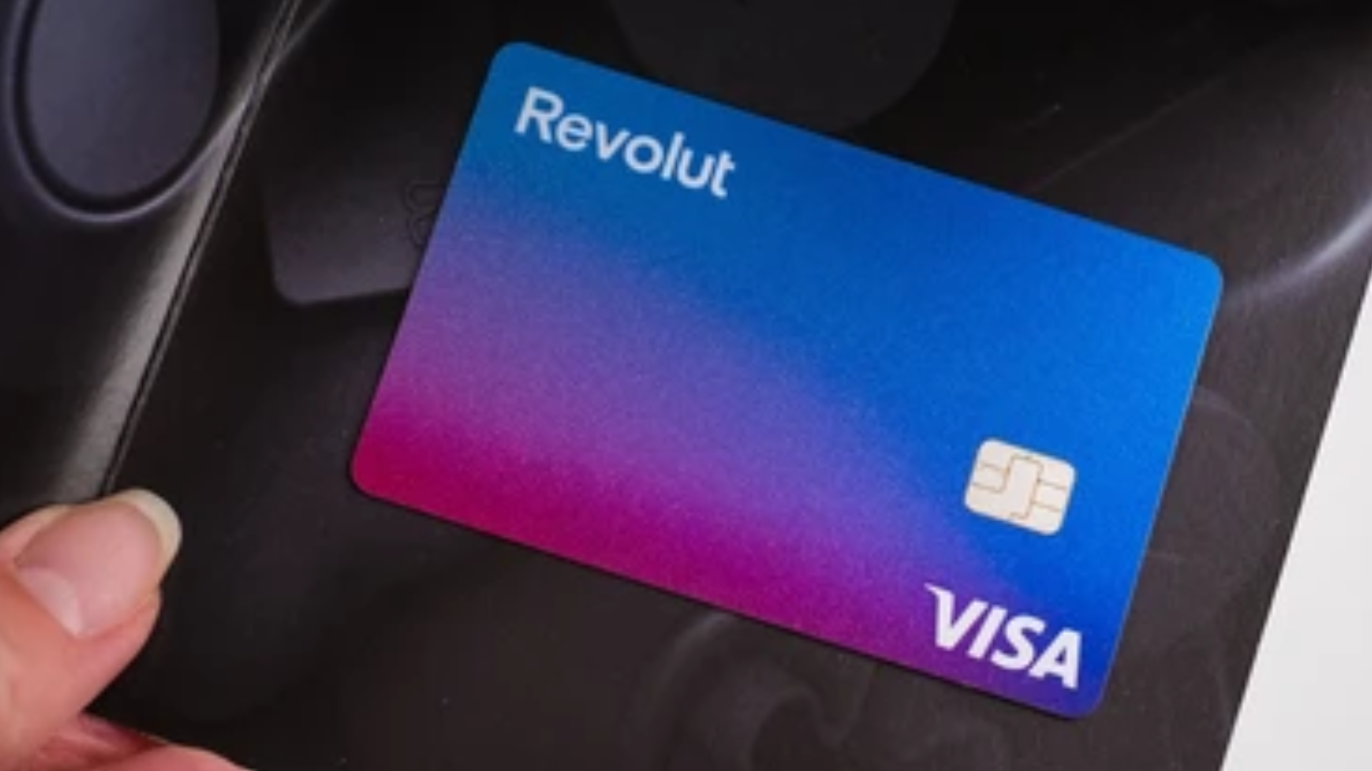 Antitrust, sanzioni per oltre 11 milioni a Revolut per pratiche scorrette nei servizi bancari e di investimento