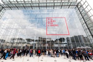 Più libri più liberi, il caso che agita la fiera: esplode la polemica su “Passaggio al bosco”