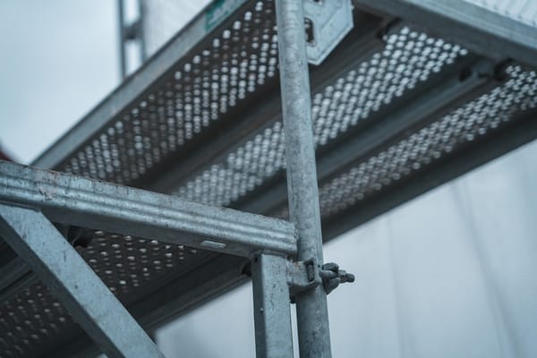 Condono edilizio, Legambiente: “Riaprire i termini sarebbe un tragico errore”