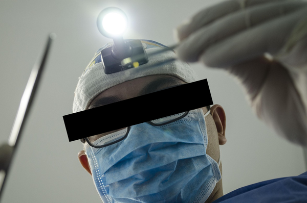 Si finge medico sui social e adesca minori: arrestato a Fondi