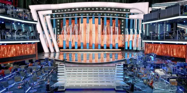 Sanremo, scaletta ufficiale della seconda serata: si entra nel vivo