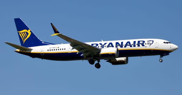 Ryanair: "Tag sui social senza costi... per ora!"