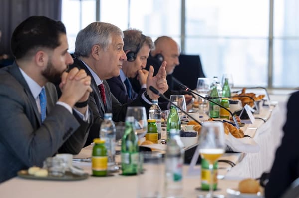 Tajani a Bruxelles convoca la task force sui dazi con imprese e associazioni