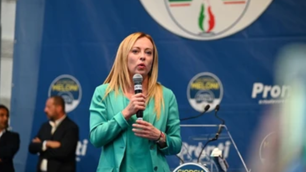 Meloni spinge per le dimissioni di Santanchè: “Serve la stessa sensibilità istituzionale”