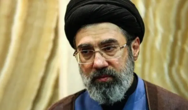 Khamenei gay? Tra rumors e tensioni sulla nuova Guida Suprema iraniana
